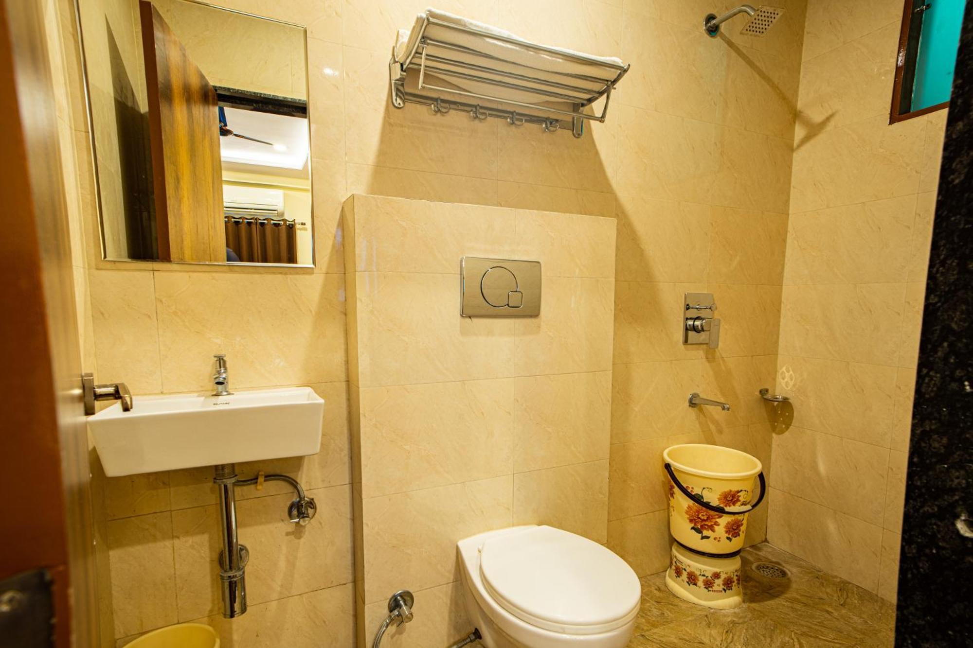 Hotel Khajanchi Кота Екстериор снимка