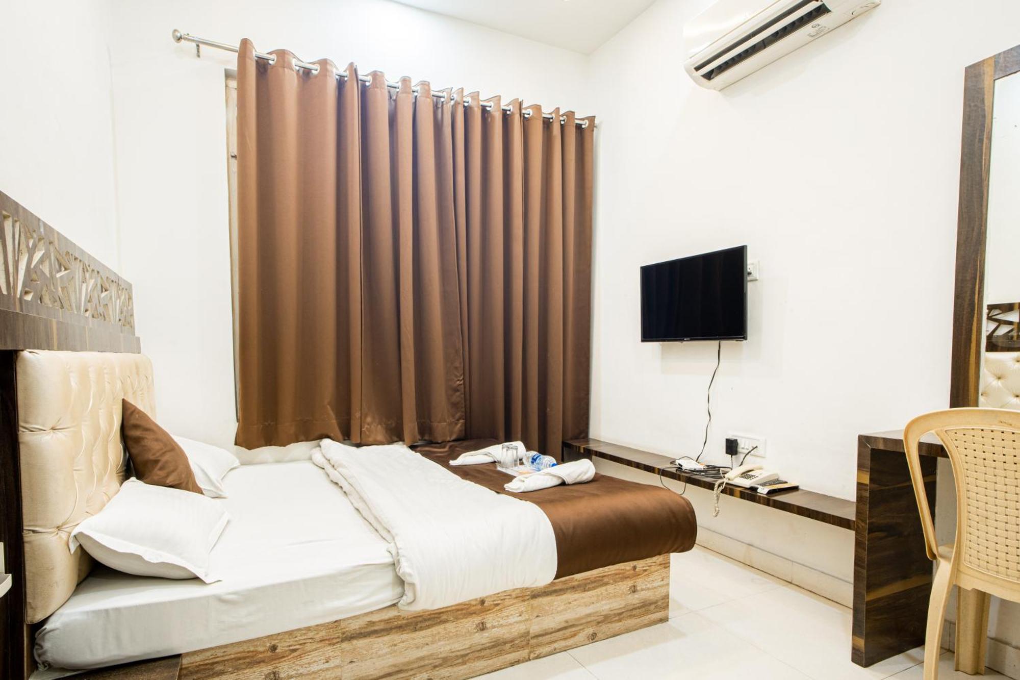 Hotel Khajanchi Кота Екстериор снимка
