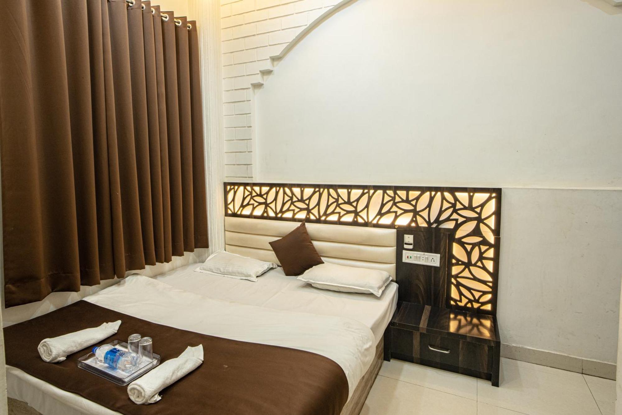 Hotel Khajanchi Кота Екстериор снимка