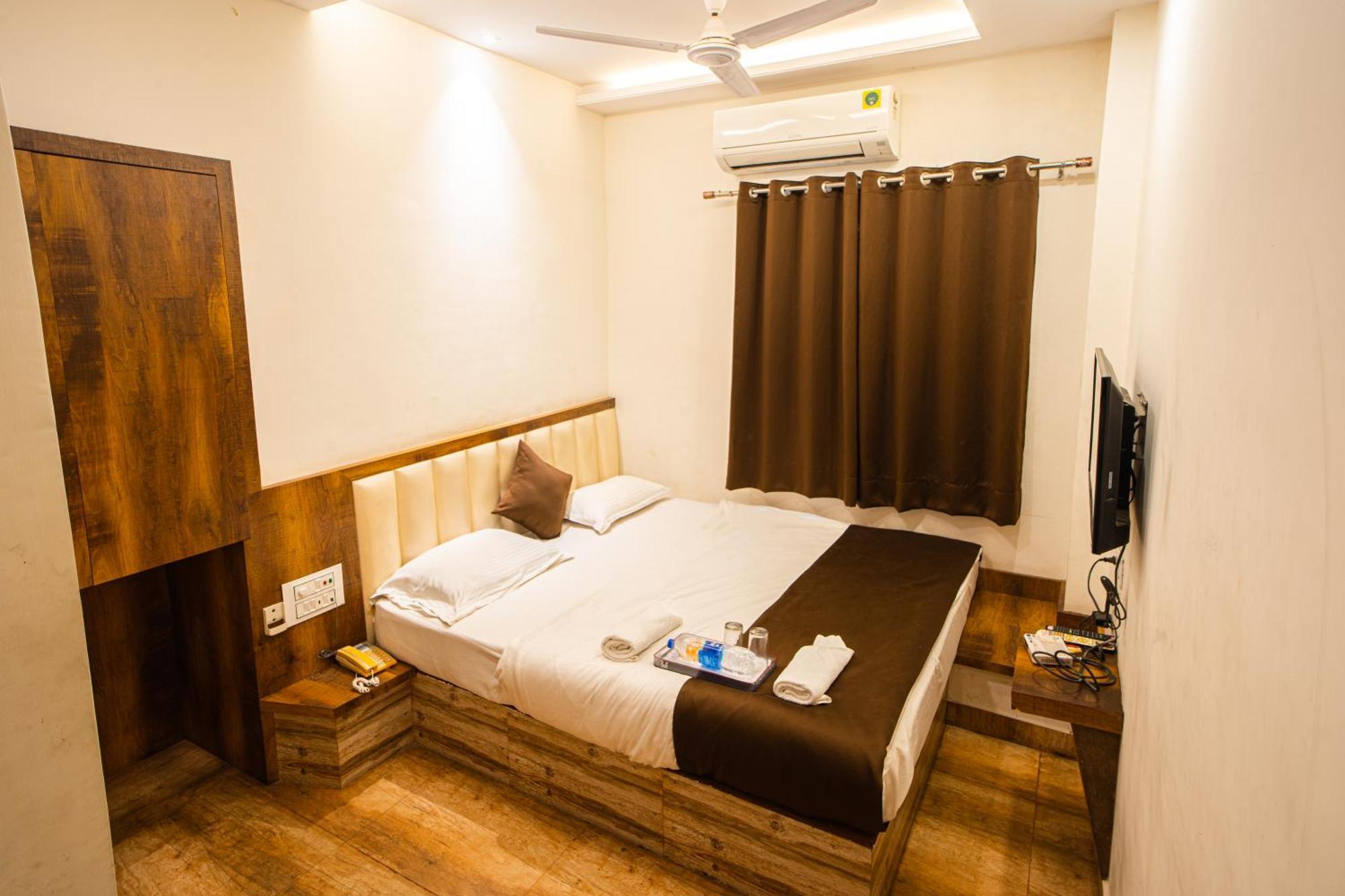 Hotel Khajanchi Кота Екстериор снимка