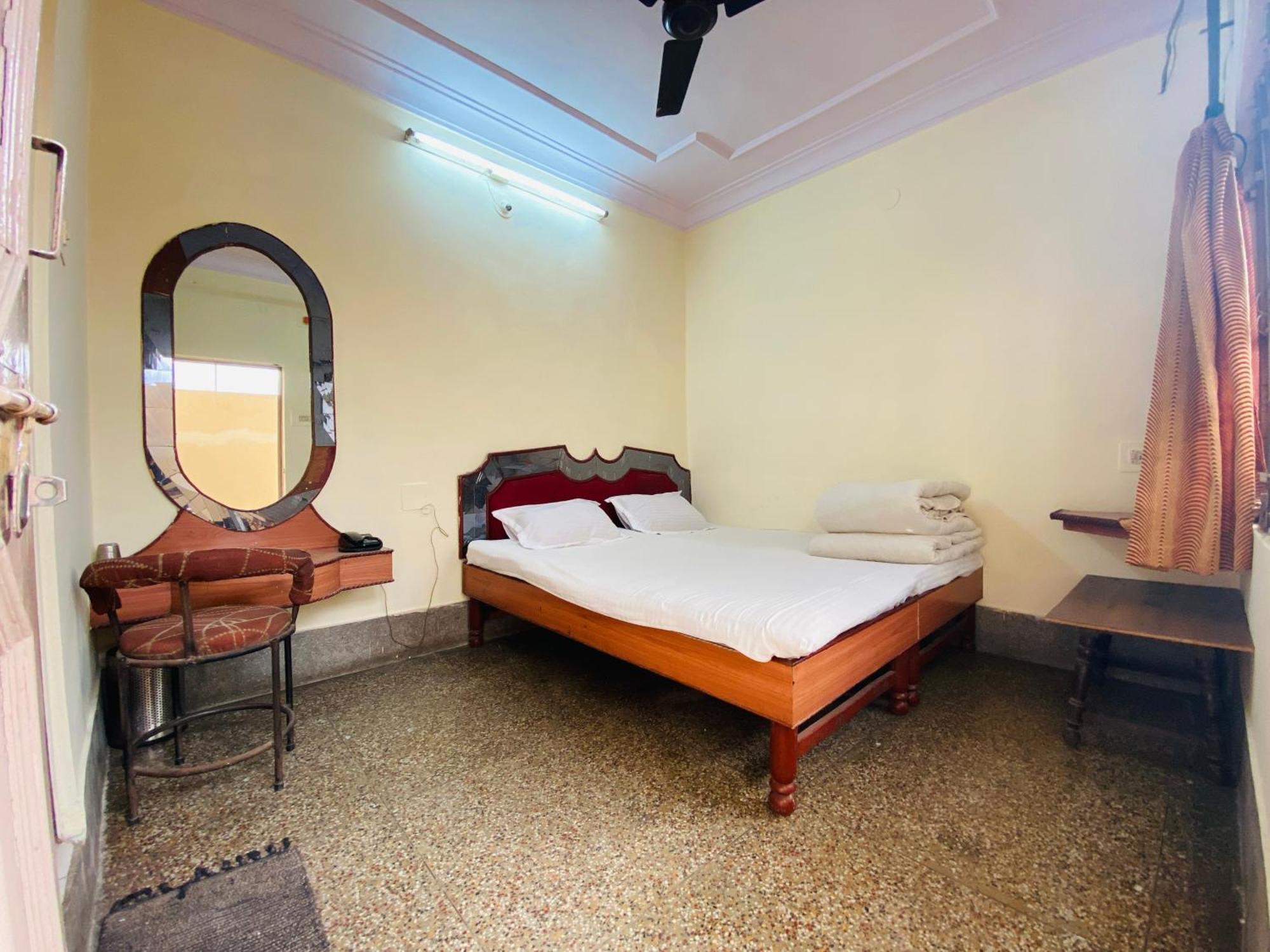 Hotel Khajanchi Кота Екстериор снимка